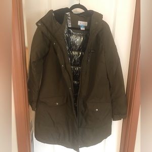 Columbia XL down jacket